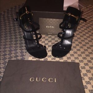 Gucci Sandal/heels 37